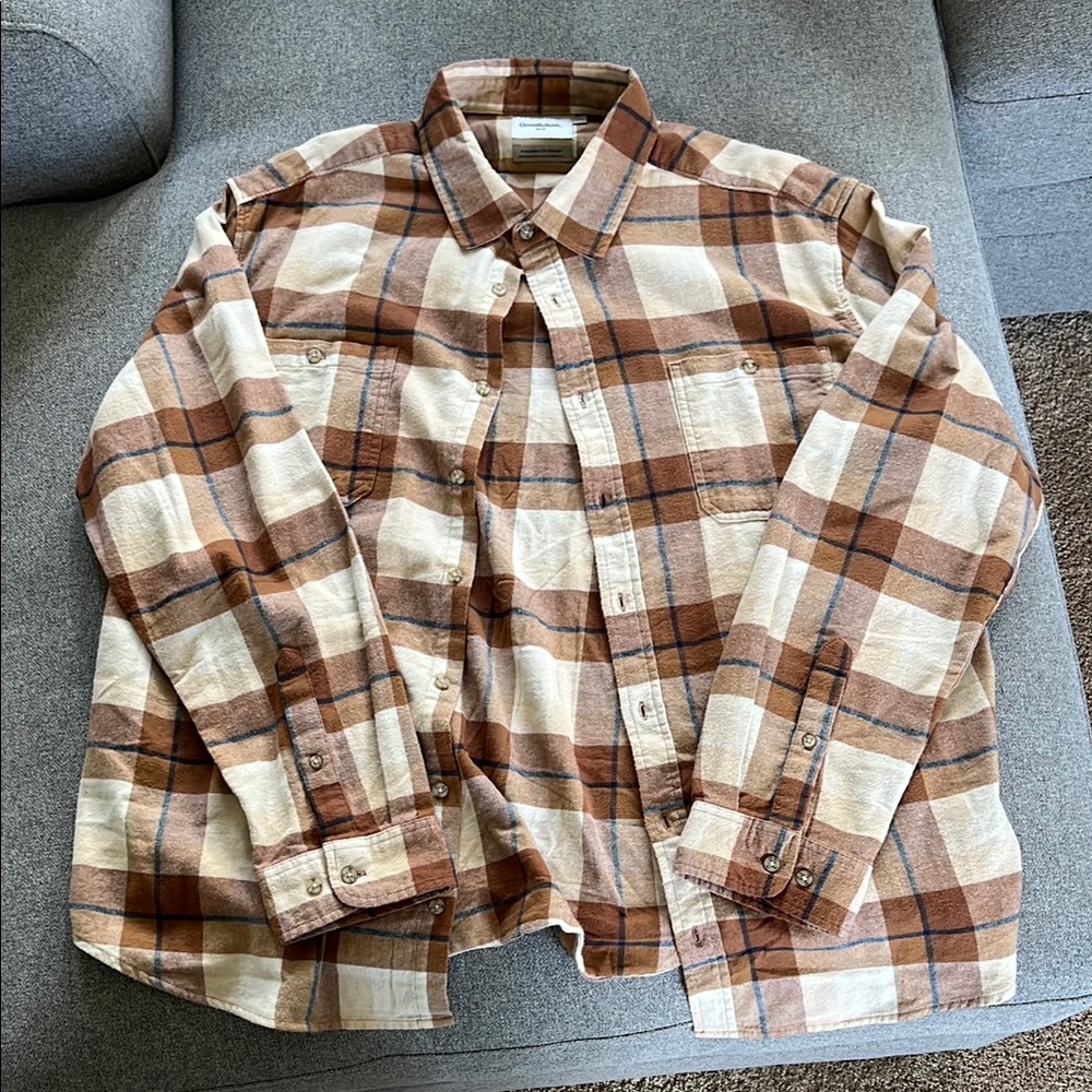 Goodfellow & Co Cream & Tan Button Down Flannel